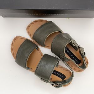 Steve by Steve Madden Georgyy Sandals